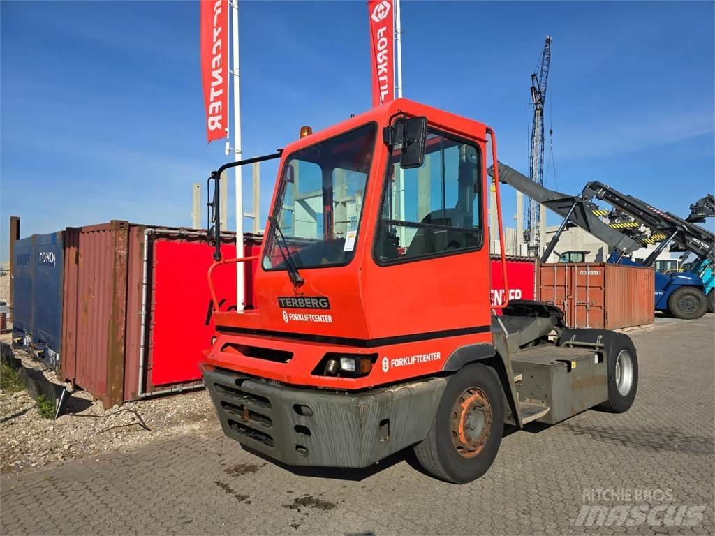 Terberg YT182 Terminal tractors