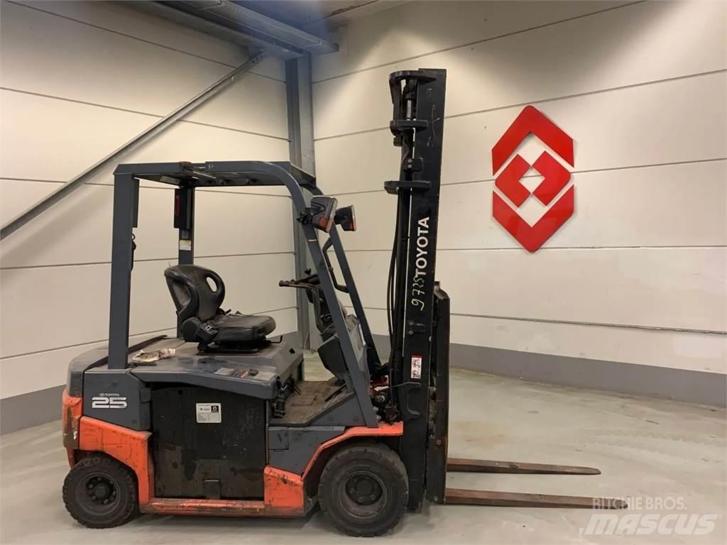 Toyota 8FBN25 Electric forklift trucks