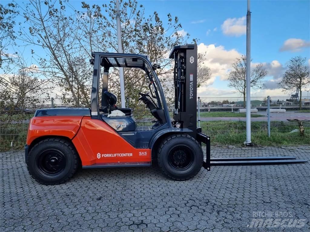 Toyota 8FD70F Diesel trucks