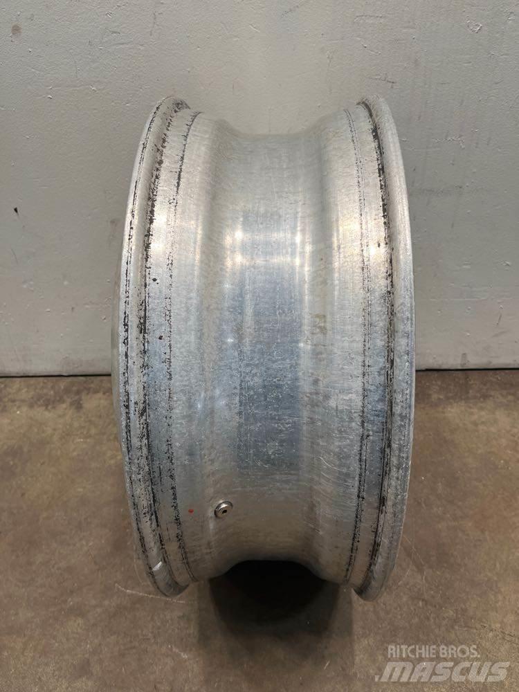 Alcoa  Tyres, wheels and rims