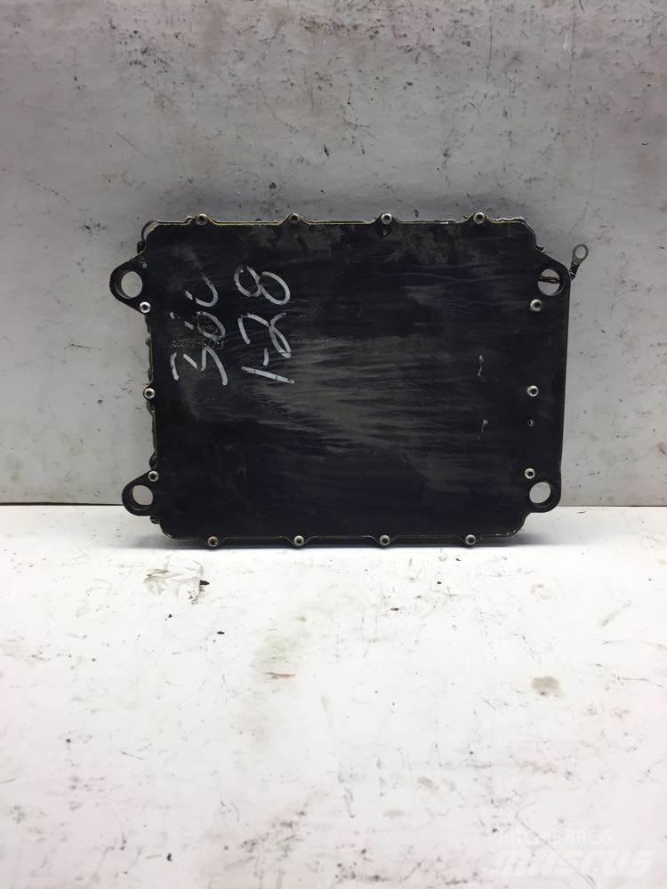 CAT 70 Pin Other components
