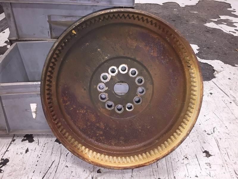CAT C18 Tyres, wheels and rims