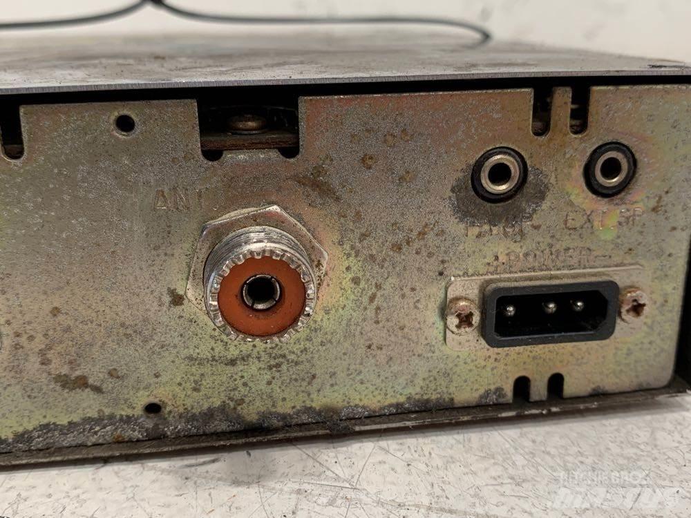 Cobra  Electronics