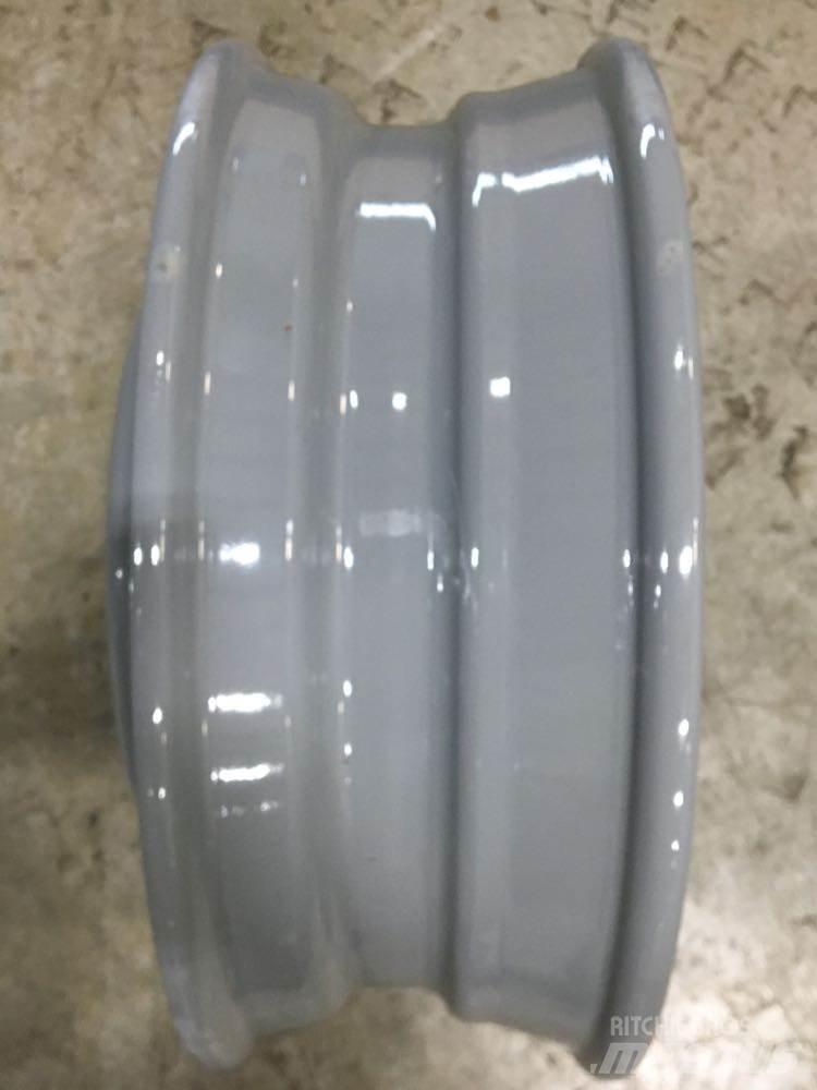 Ford F550 Tyres, wheels and rims