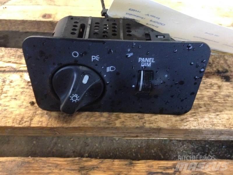 Ford F650 Electronics