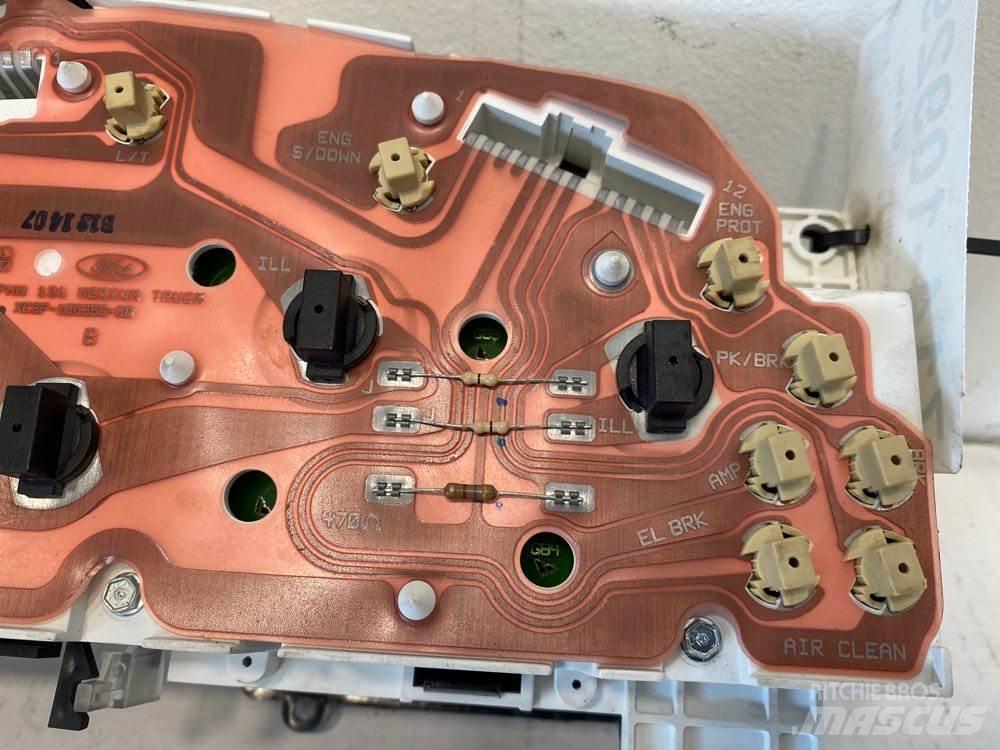 Ford F750 Other components