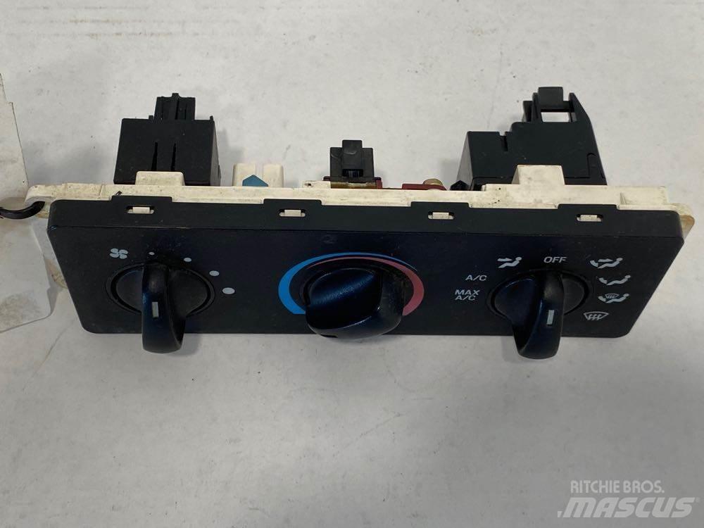 Ford F750 Electronics