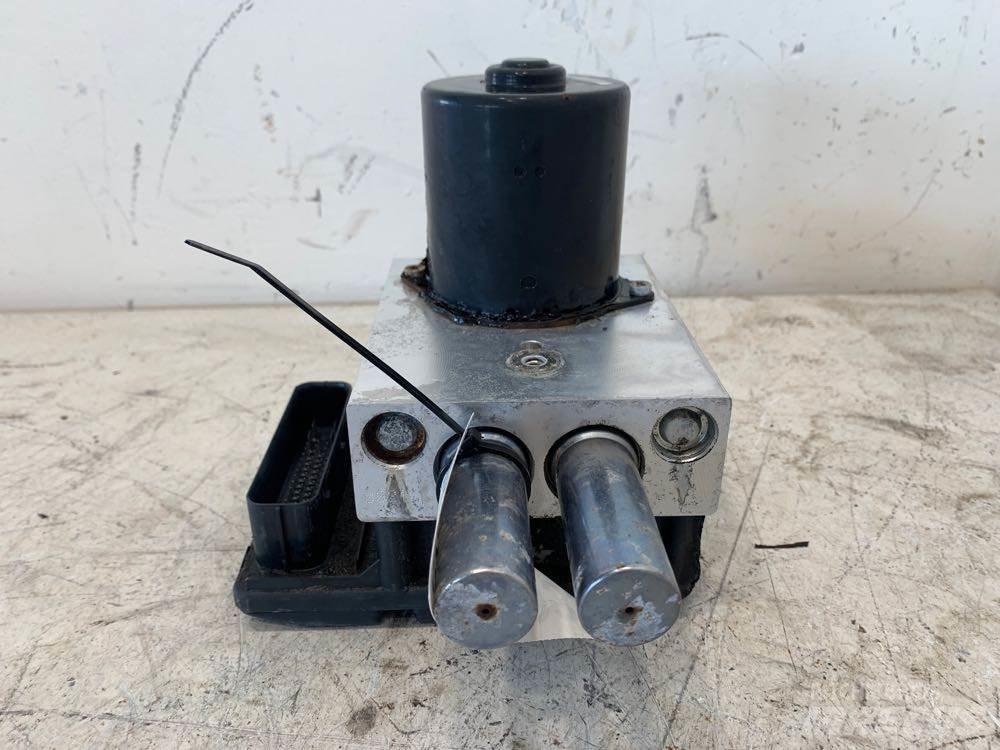 GMC C4500 Brakes