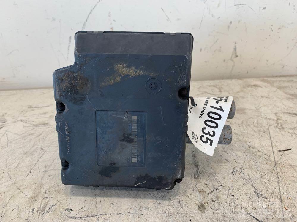 GMC C4500 Brakes