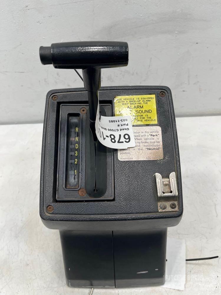 GMC C7500 Electronics