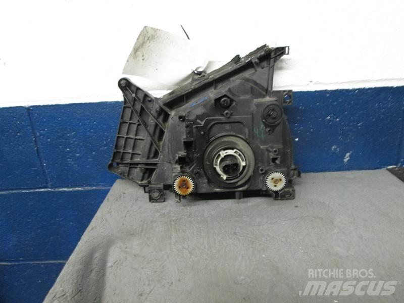GMC W4500 Electronics