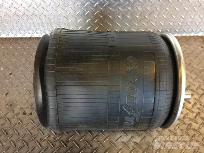 Goodyear  Chassis and suspension