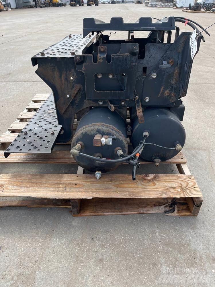 Hino 268 Other components