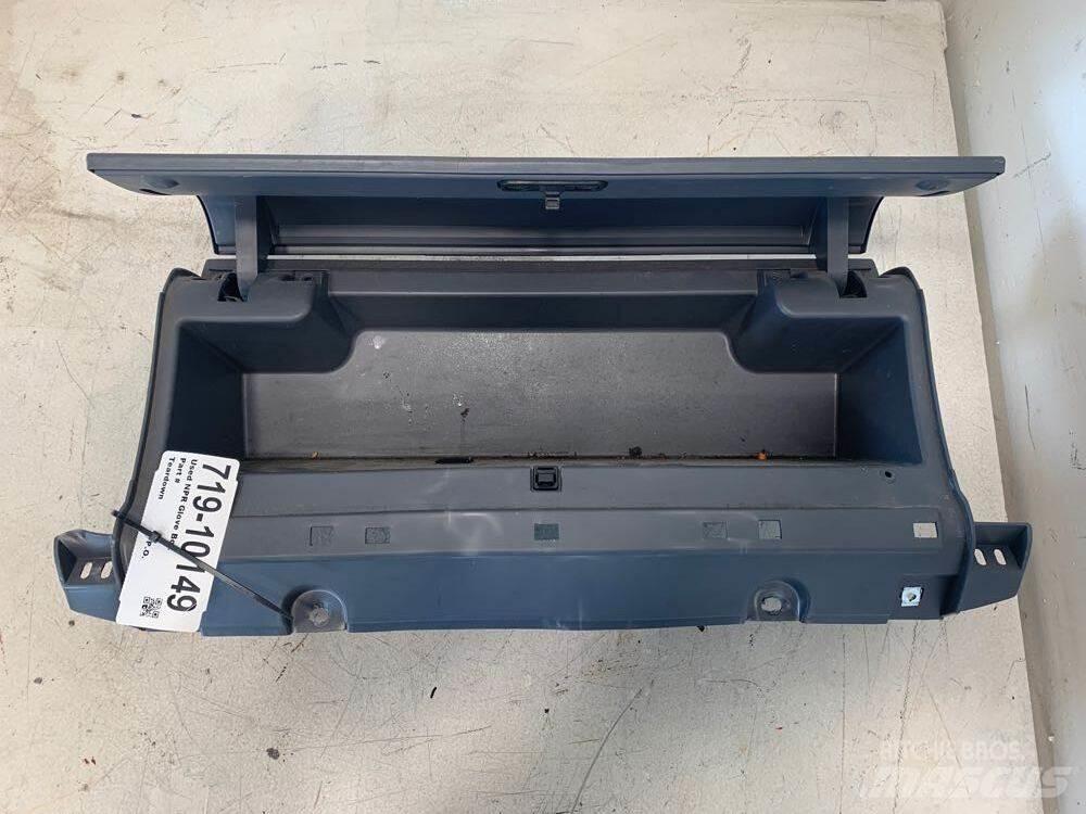 Isuzu NPR Other components
