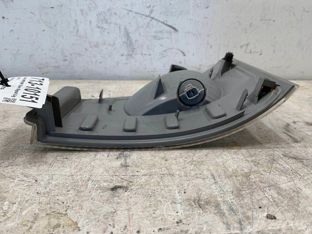 Isuzu NPR Other components