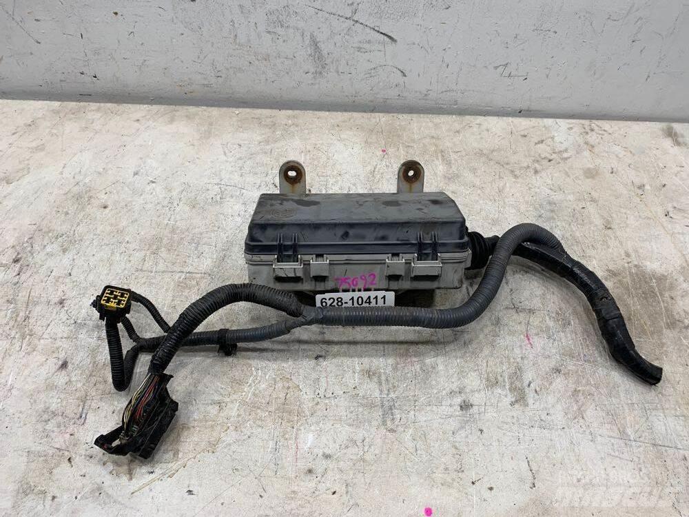Isuzu NPR Electronics