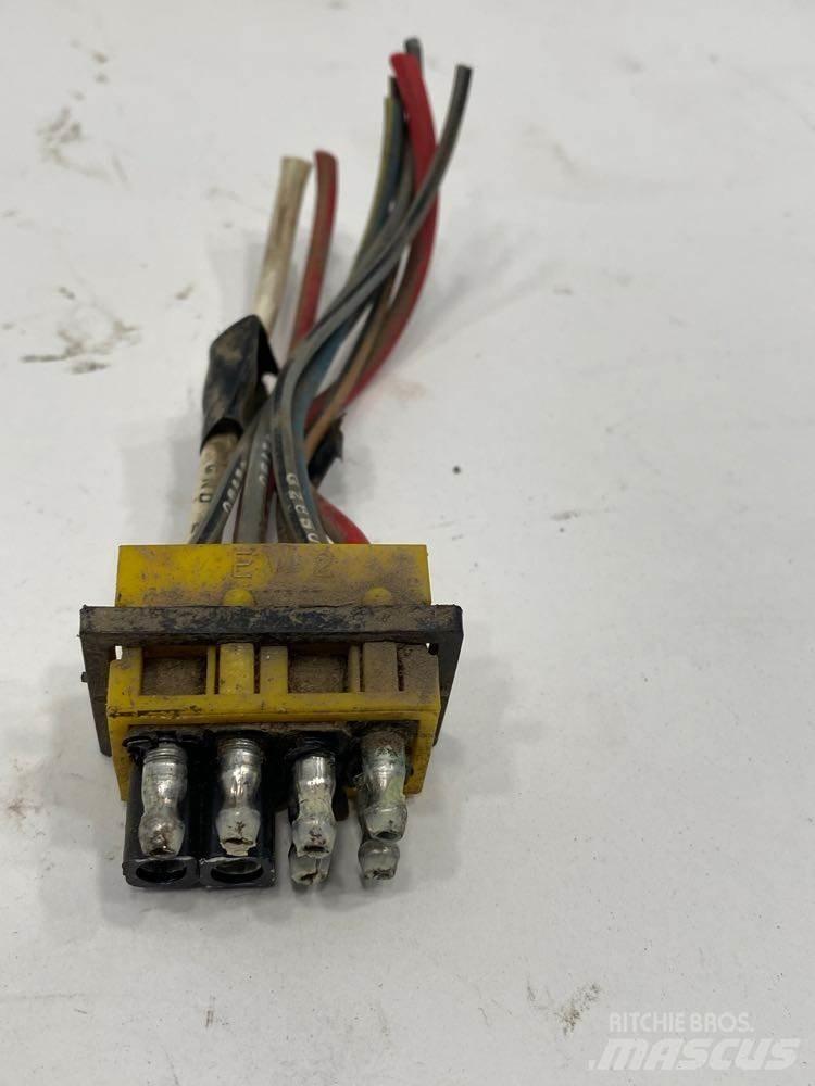 Kenworth  Other components