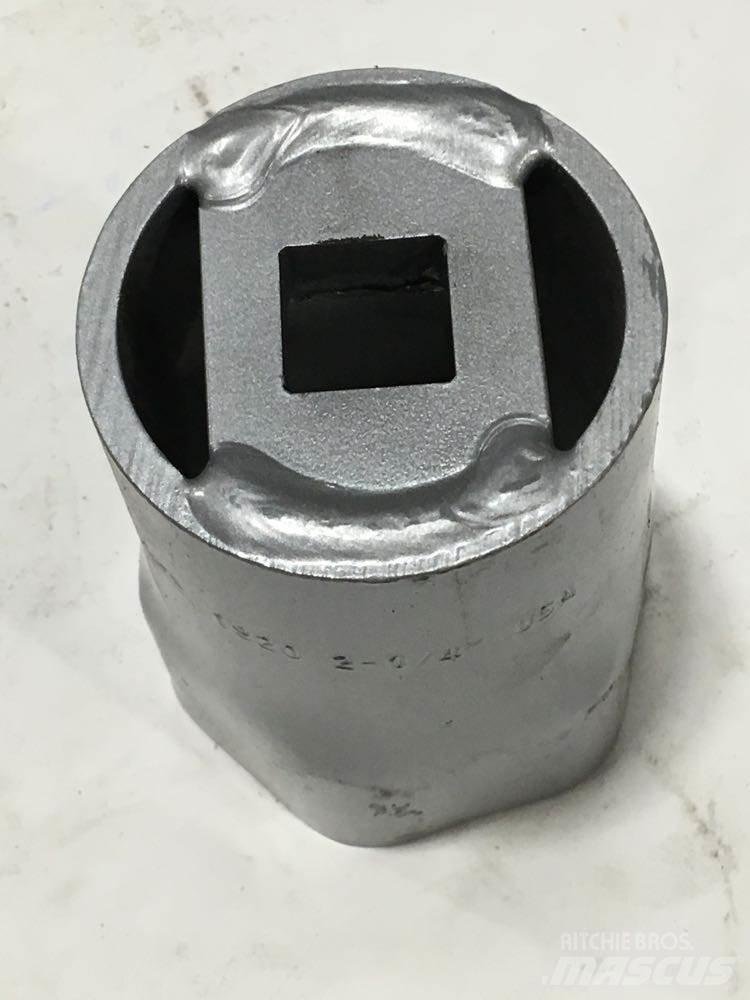  Leland Axles