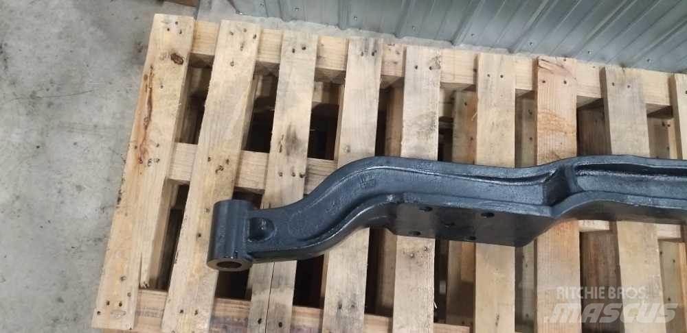 Mack  Axles