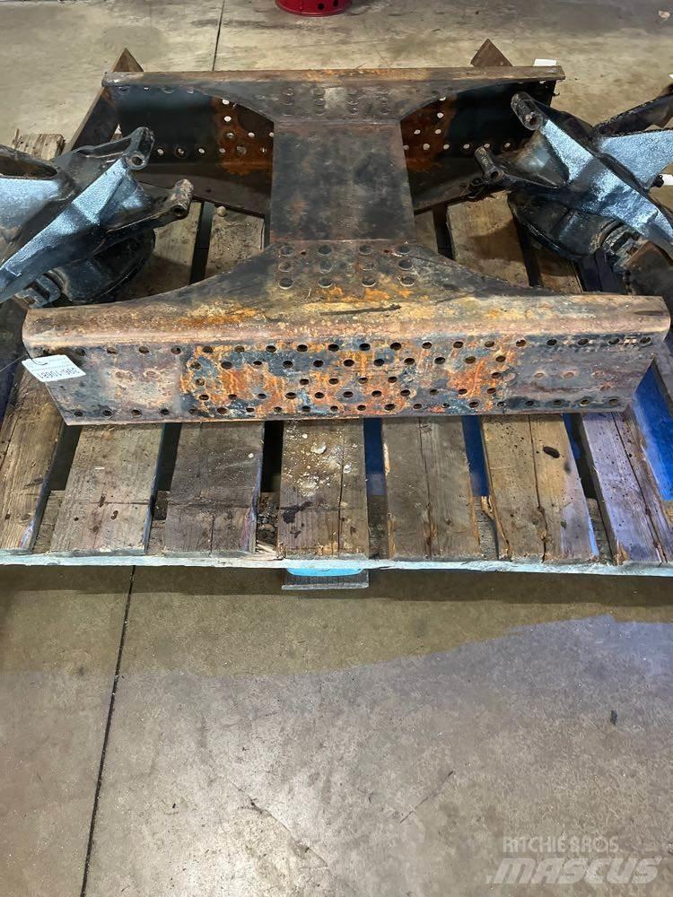 Mack  Chassis and suspension