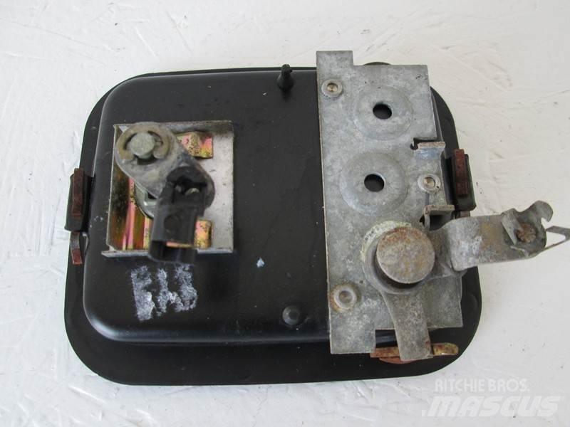 Mack CL733 Other components