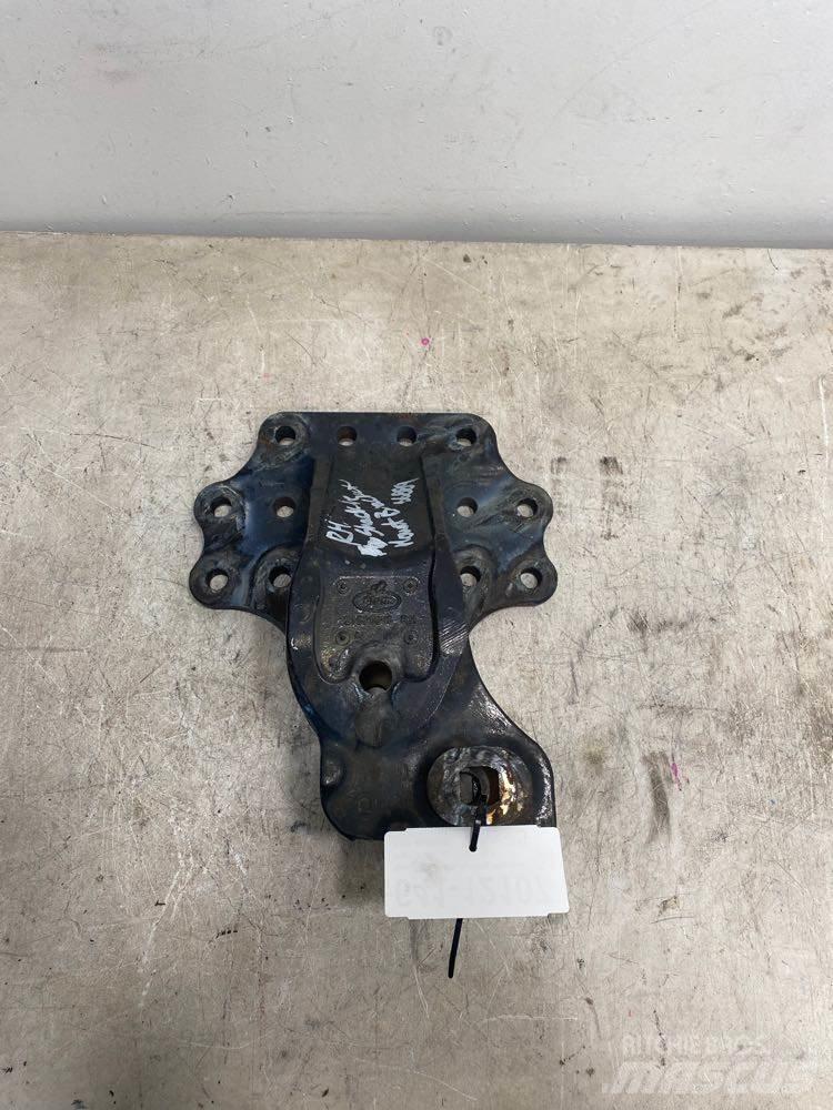 Mack CXU Chassis and suspension