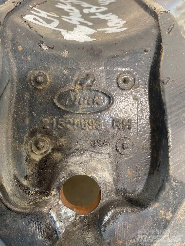 Mack CXU Chassis and suspension