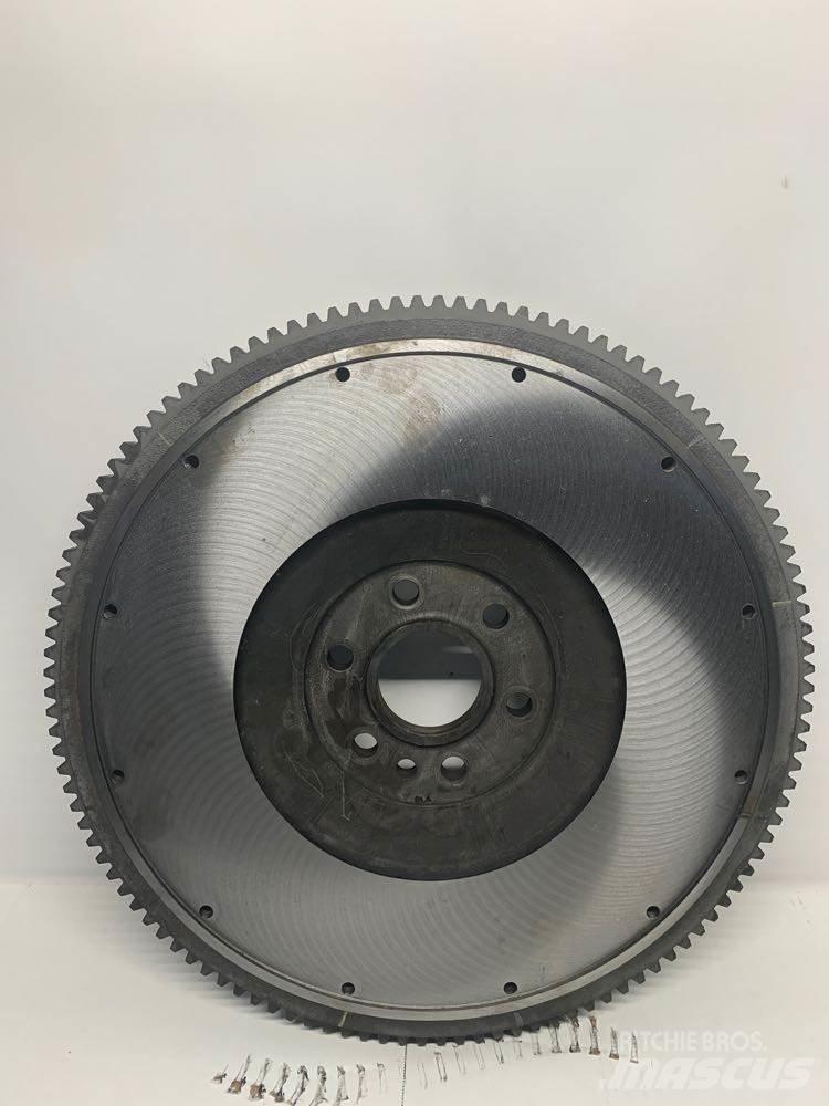 Mack E7 Tyres, wheels and rims