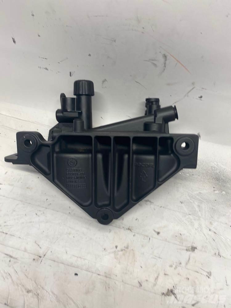 Mack MP8 Other components