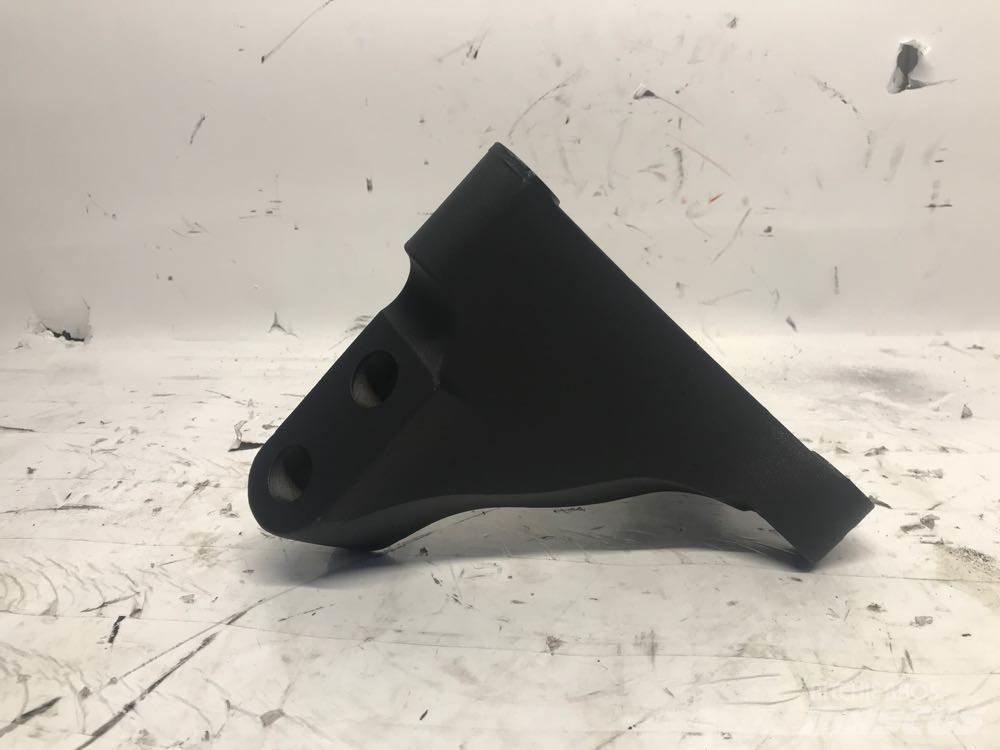 Mack MP8 Other components