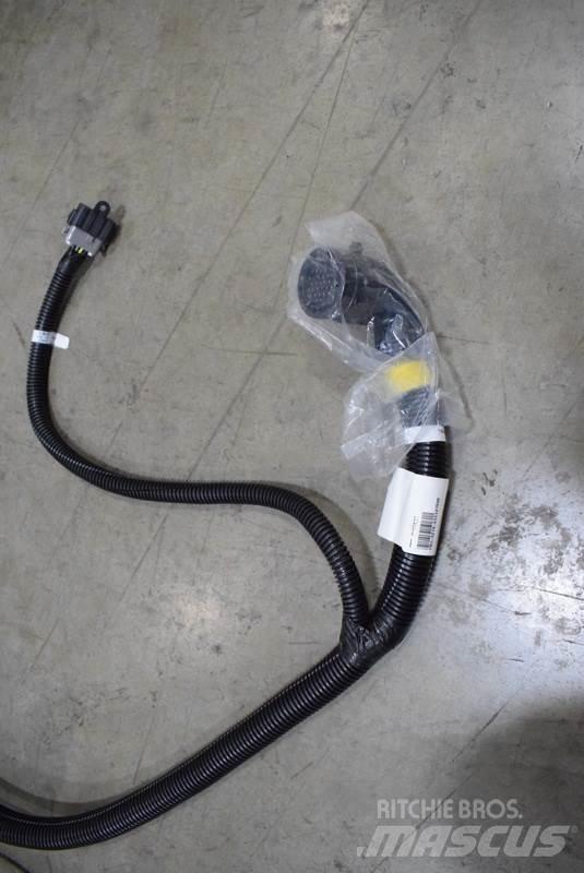 Paccar  Chassis and suspension