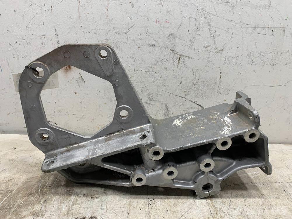 Peterbilt  Other components