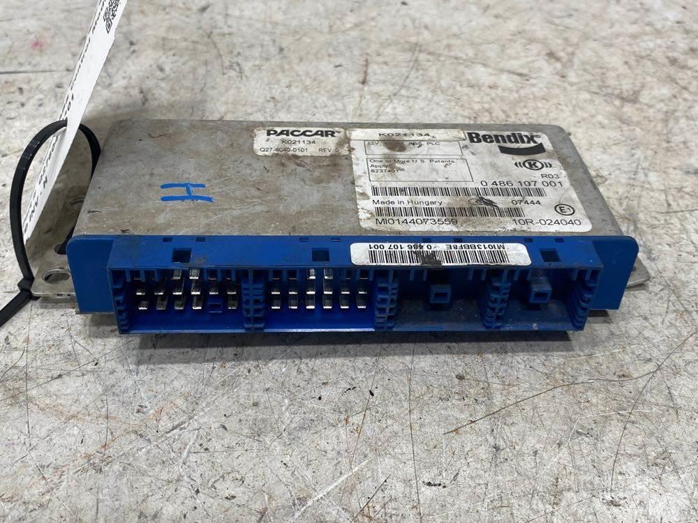 Peterbilt  Electronics
