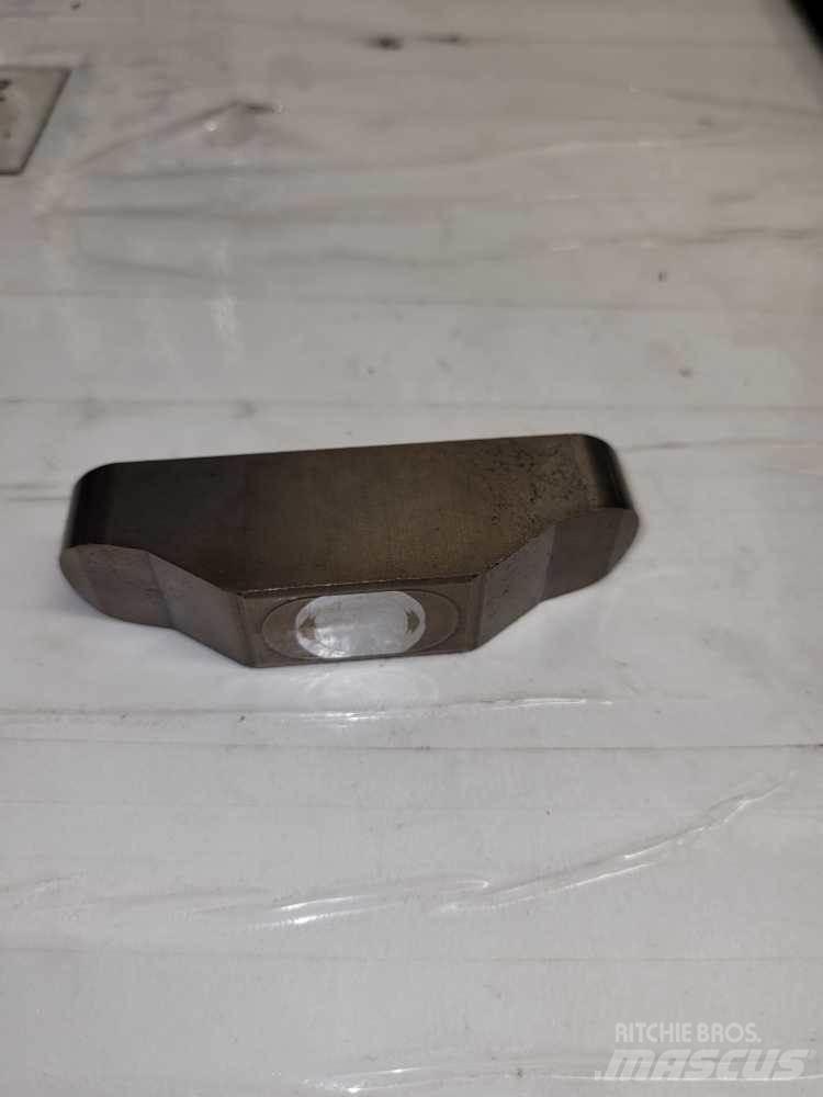 Volvo D13 Other components