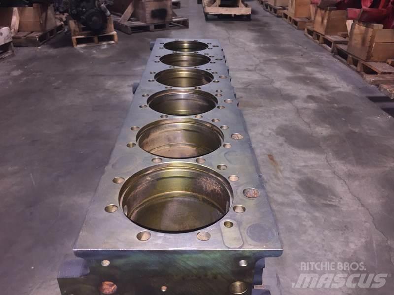 Volvo D13F Engines