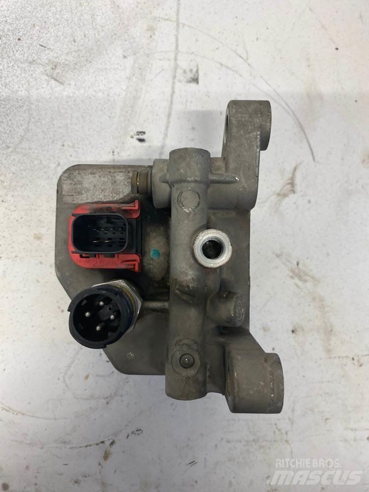 Volvo D13H Other components