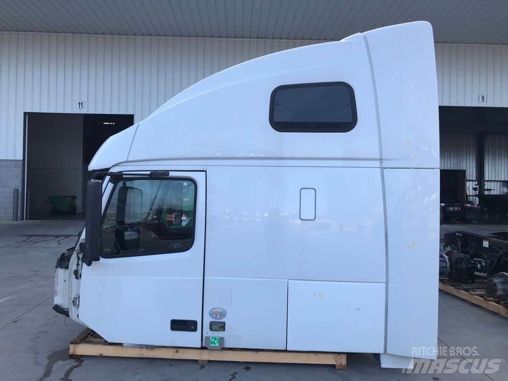 Volvo VNL Cabins and interior