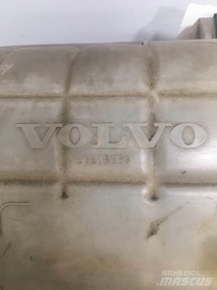 Volvo VNL Other components