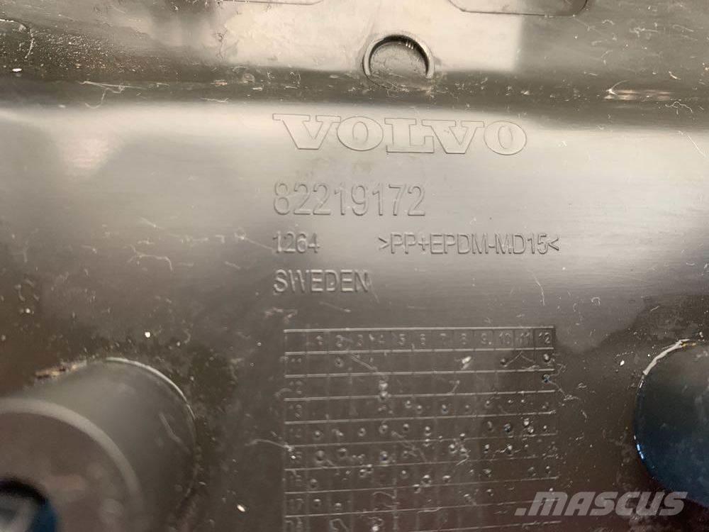 Volvo VNL Other components
