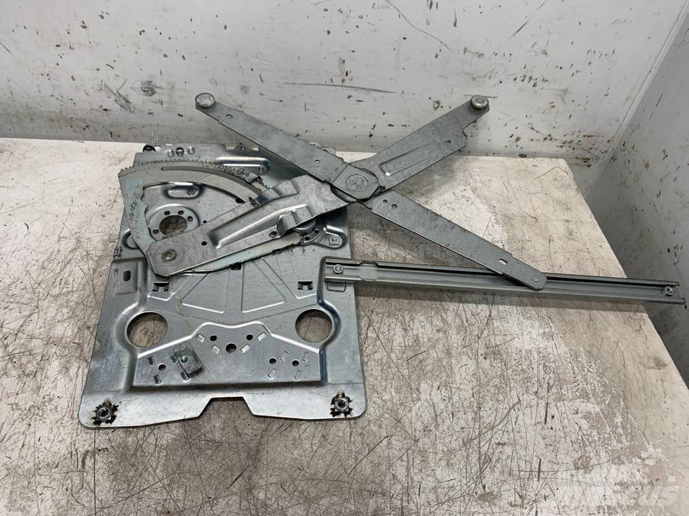 Volvo VNL Other components