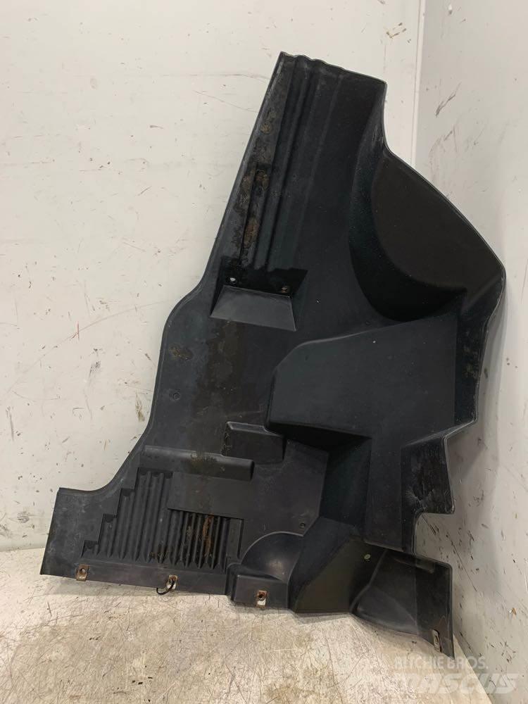 Volvo VNL Other components