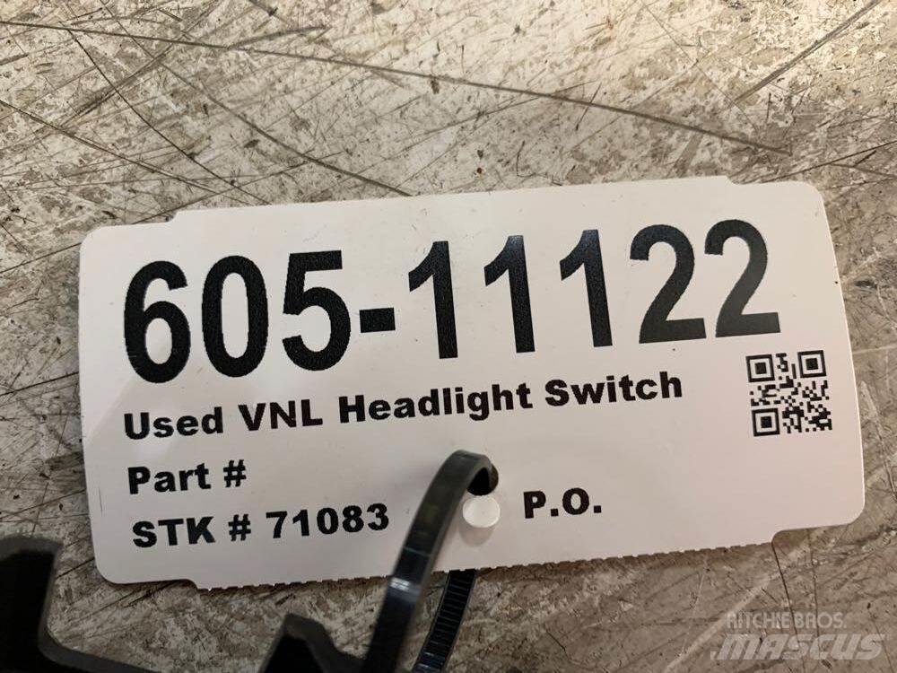 Volvo VNL Electronics