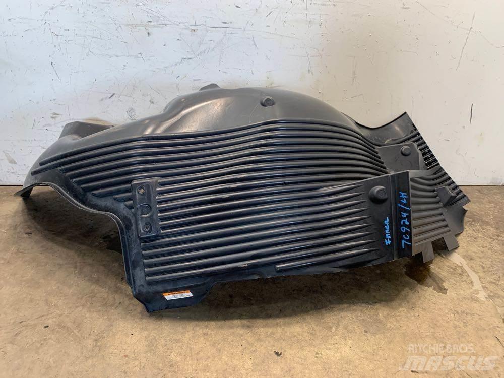 Volvo VNL Other components