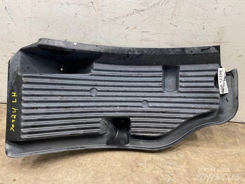 Volvo VNL Other components