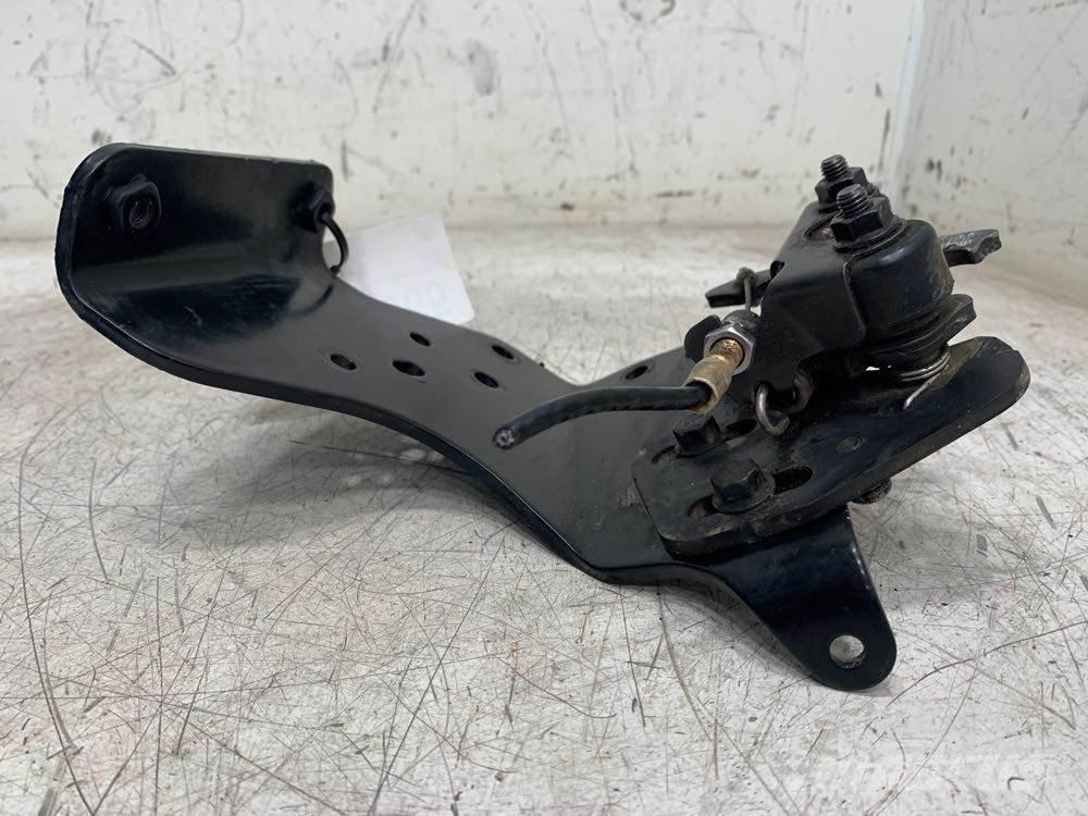 Volvo VNL Other components