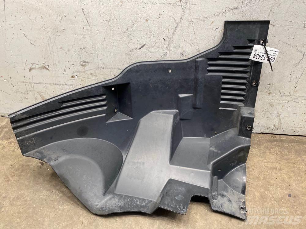 Volvo VNL Other components