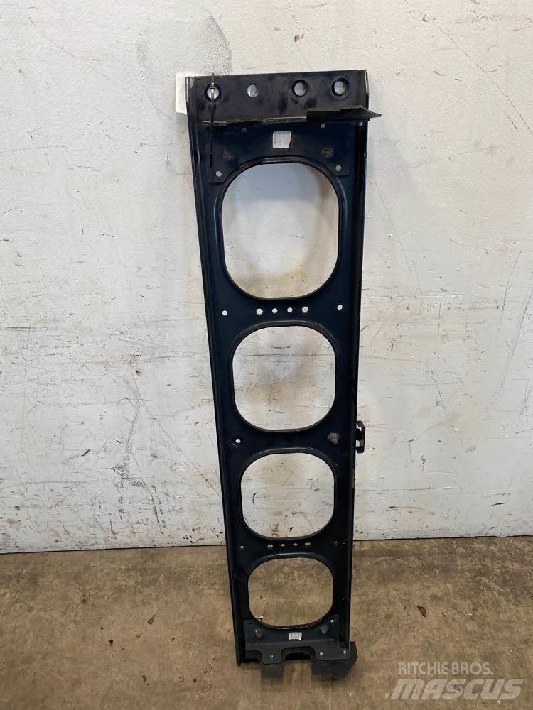 Volvo VNL Other components