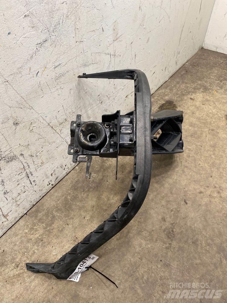 Volvo VNL Other components