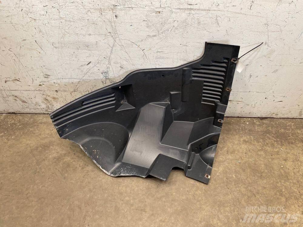 Volvo VNL Other components