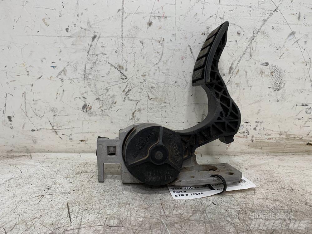 Volvo VNL Other components